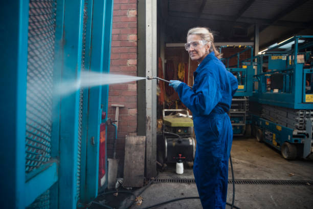 Best Affordable Pressure Washing  in Center Hill, FL
